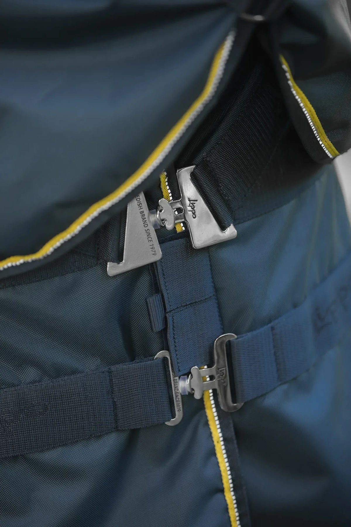 TÄCKE LIPPO OUTDOOR PRO 900D PLUS 50-400 GRAM